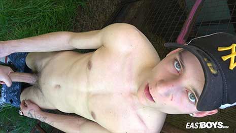 Niko Murray with another muscle stud, but ends up being the bottom bitch! I like to go somewhere warm when winter arrives. I hate cold weather.