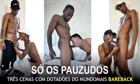 Mayrom e Flávio conversam no sofá e contam suas histórias de putaria do fim de semana. Flávio diz que trouxe pra casa um carinha chamado Pitter, meteu rola e fez coisas...